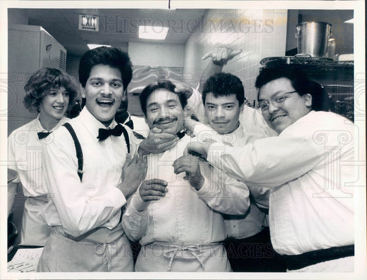 1989 Chicago, Illinois Hero Carlos Aragon & Breakers at Edgewater Press Photo - Historic Images