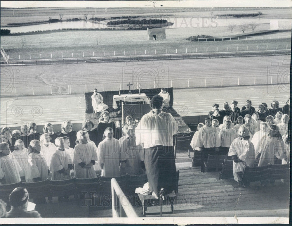 1961 Chicago, IL Arlington Park Race Track Easter Sunrise Service Press Photo - Historic Images