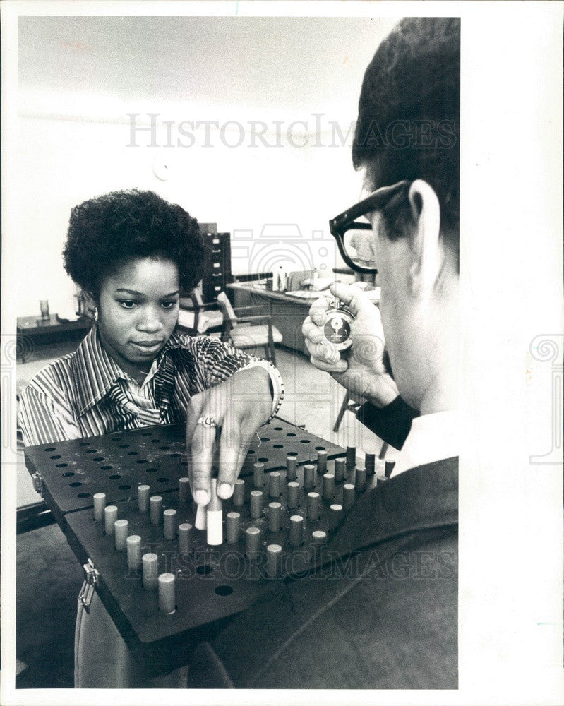 1977 Illinois Employment Services Aptitude Test Press Photo - Historic Images