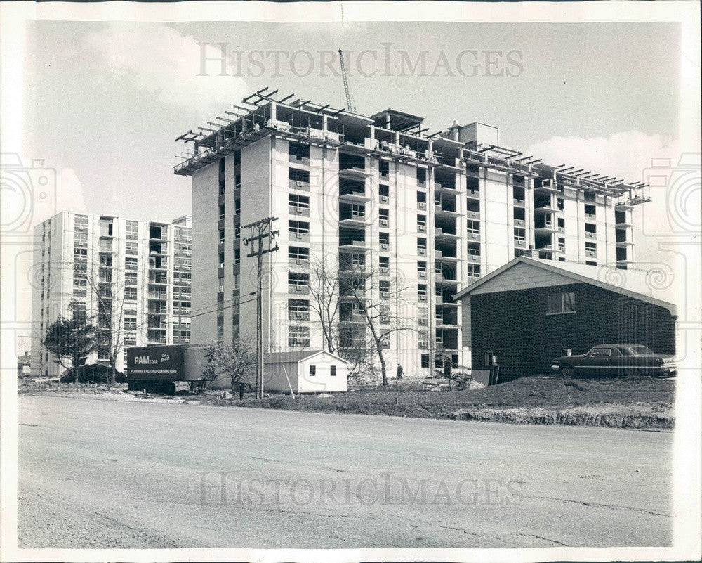 1966 Chicago, Illinois Apartment Bldg Construction in Maine Township Press Photo - Historic Images