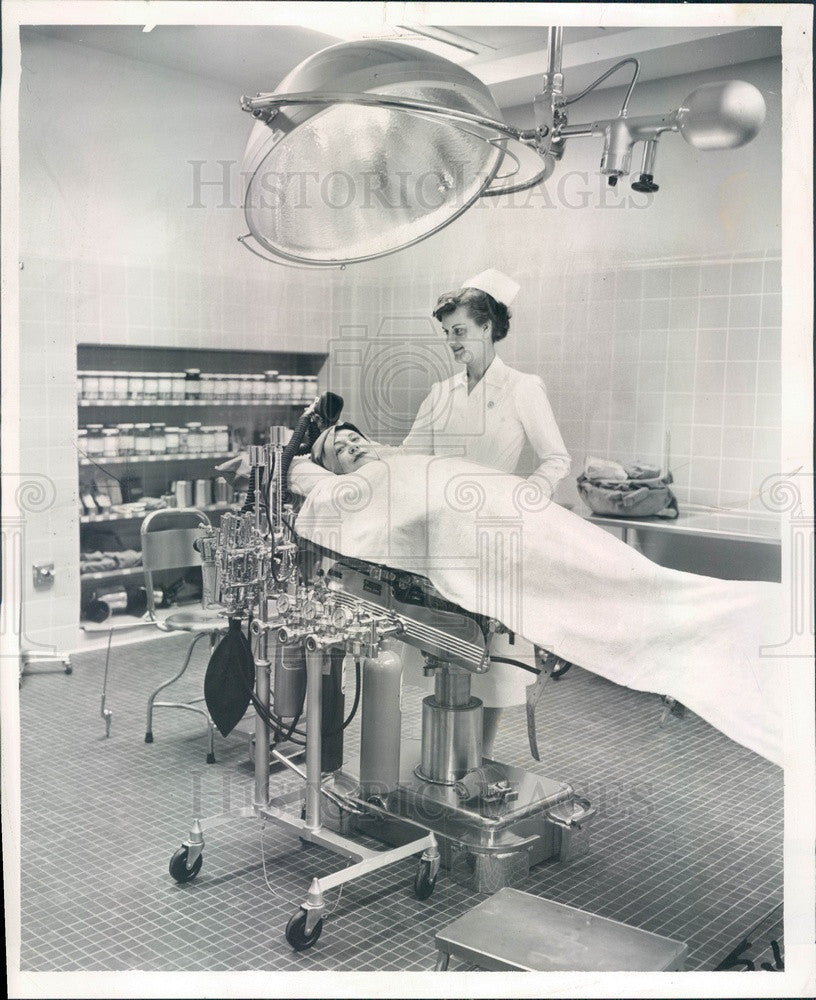 1955 Chicago, Illinois Suburban Cook County Tuberculosis Hospital OR Press Photo - Historic Images