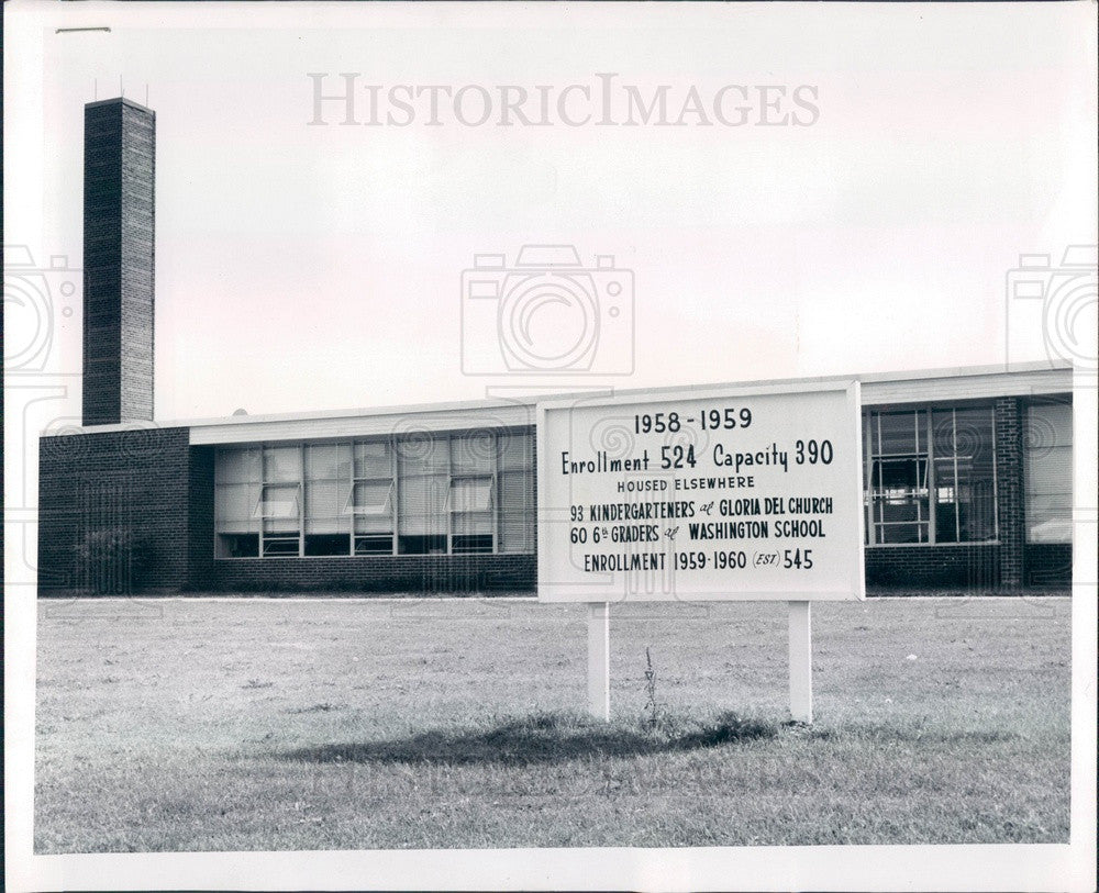 1958 Highland Park, Illinois Highland Elementary School Press Photo - Historic Images