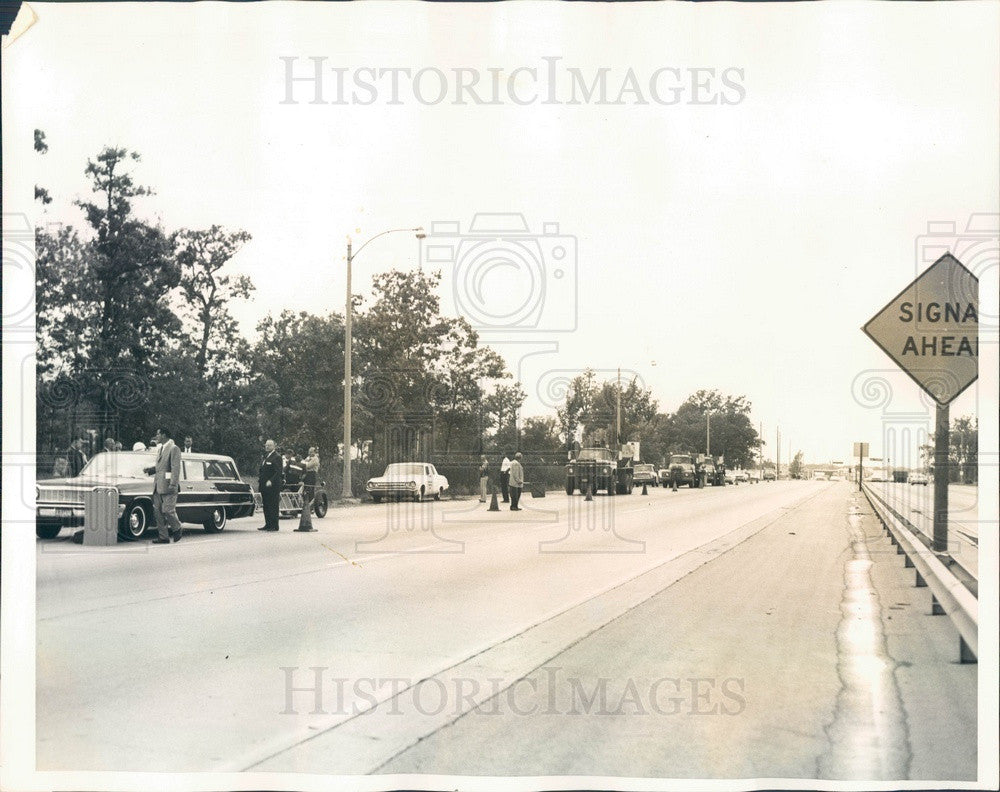 1964 Chicago, Illinois Highway Testing Machines & Safety Vehicles Press Photo - Historic Images