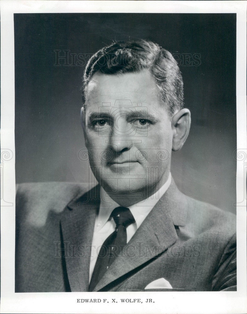 1970 Rolling Meadows, IL United Card Co President Edward FX Wolfe Jr Press Photo - Historic Images