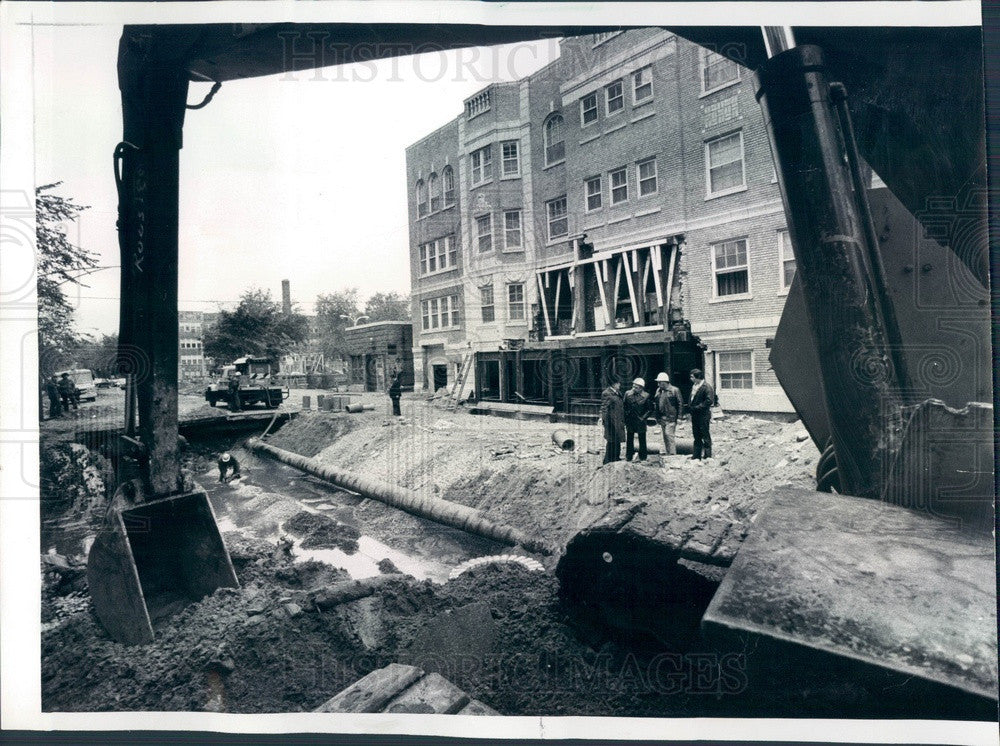 1976 Chicago, IL Broken Water Main Damage, 69th &amp; S Shore Dr Press Photo - Historic Images
