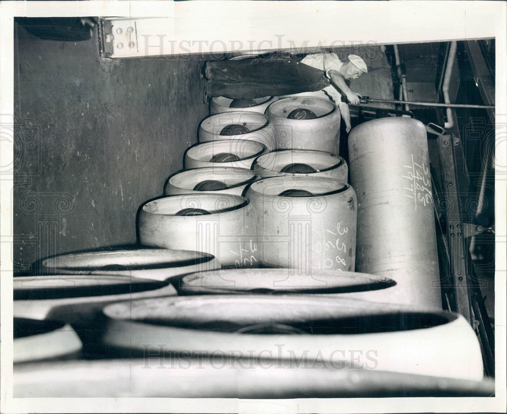 1941 Chicago, Illinois 68th Street Water Crib & Chlorification Plant Press Photo - Historic Images