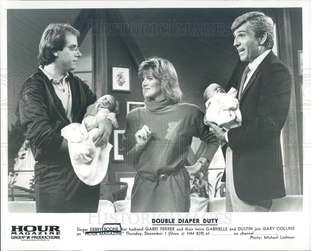 Undated Singer Debby Boone & Family & Actor Gary Collins Press Photo - Historic Images