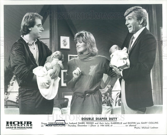 Undated Singer Debby Boone & Family & Actor Gary Collins Press Photo - Historic Images