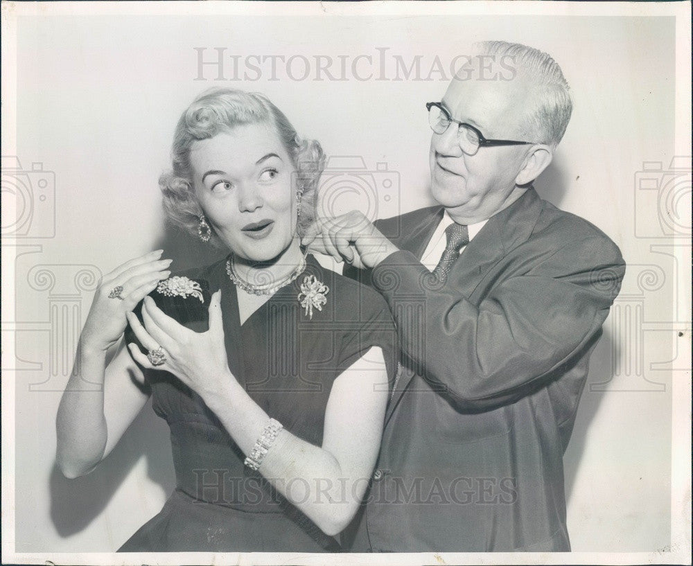 1954 Hollywood Actress Betty Gillett Press Photo - Historic Images
