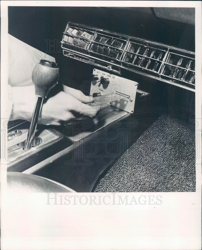 1970 Auto Ignition Card Press Photo - Historic Images