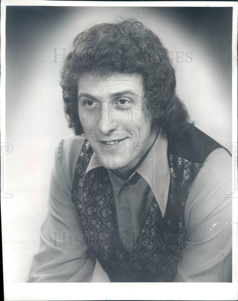 1973 Singer Pete Michaels, Original Autograph by Singer on Back Press Photo - Historic Images