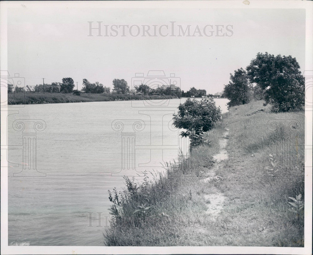 1948 Detroit, Michigan Grayhaven Canal Press Photo - Historic Images