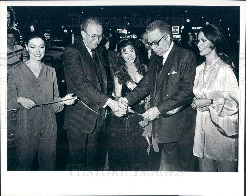 1982 Detroit, Michigan Auto Show Ribbon Cutting Press Photo - Historic Images