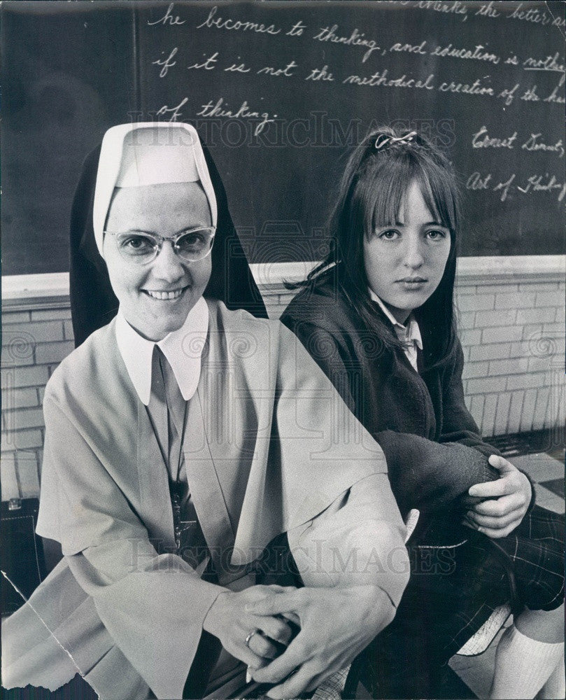 1966 Denver, Colorado Christ the King School Sister Mary Andrew Press Photo - Historic Images