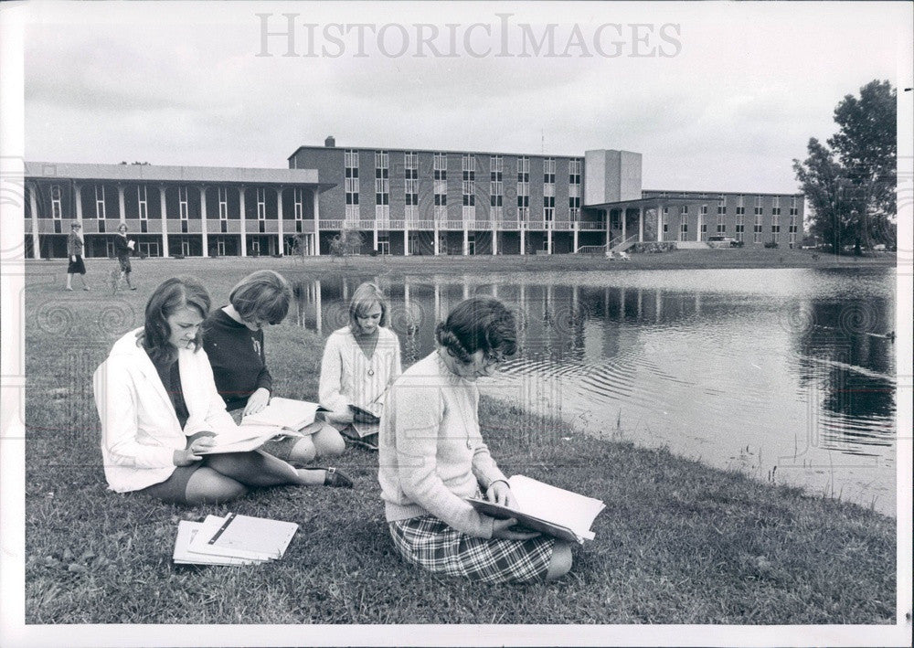 1966 Livonia, Michigan Madonna College Press Photo - Historic Images