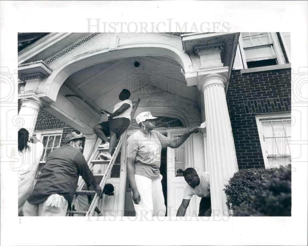 1991 Detroit, Michigan Muslim Senior Citizen Home Press Photo - Historic Images