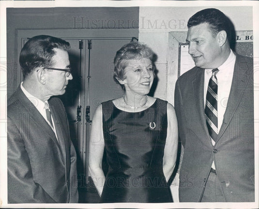 1968 NBC News United Nations Correspondent Pauline Frederick Press Photo - Historic Images