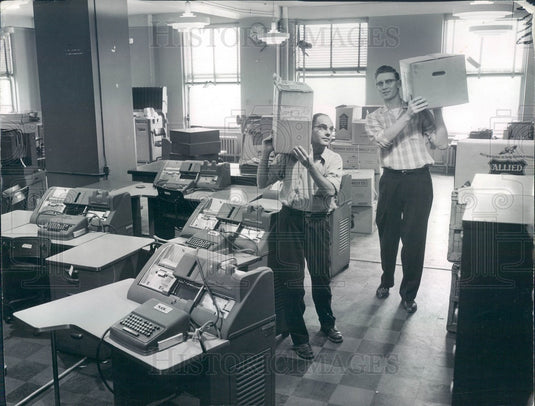 1957 Chicago, Illinois Sun-Times Accounting Bldg Moving Day Press Photo - Historic Images