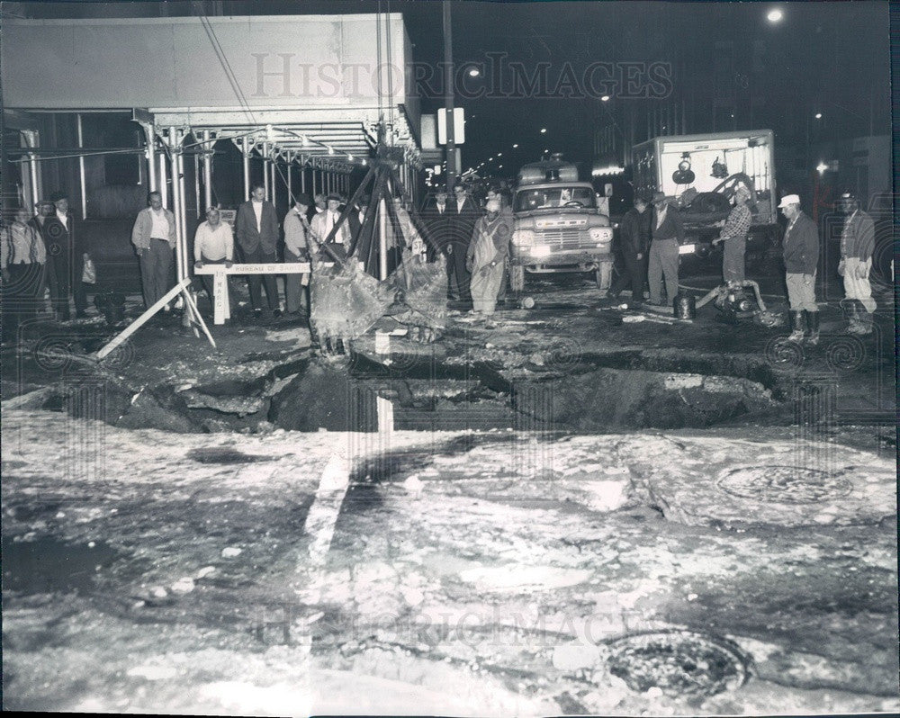 1966 Chicago, Illinois Caved-In Intersection at LaSalle & Quincy Press Photo - Historic Images