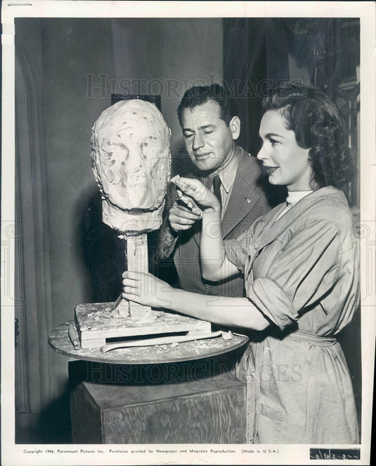 1946 Actors Gabriel Kohn & Geraldine Fitzgerald Press Photo - Historic Images
