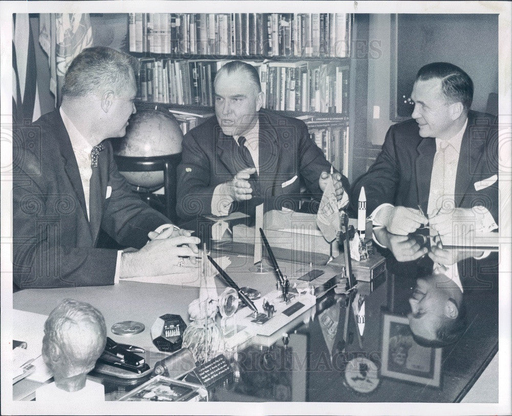 1960 Detroit, Michigan Chrysler President LL Colbert, Gov Williams Press Photo - Historic Images