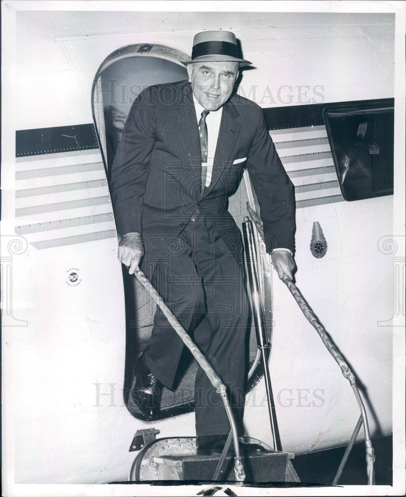 1960 Detroit, Michigan Chrysler President LL Colbert Press Photo - Historic Images