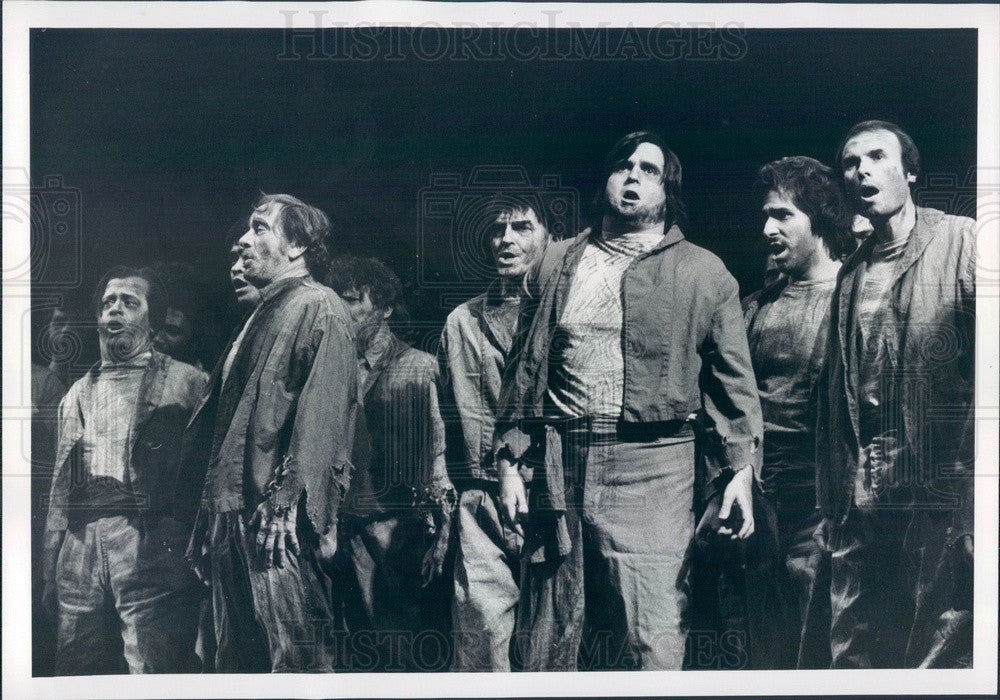 1975 Chicago, Illinois Lyric Opera Scene from Fidelio Press Photo - Historic Images