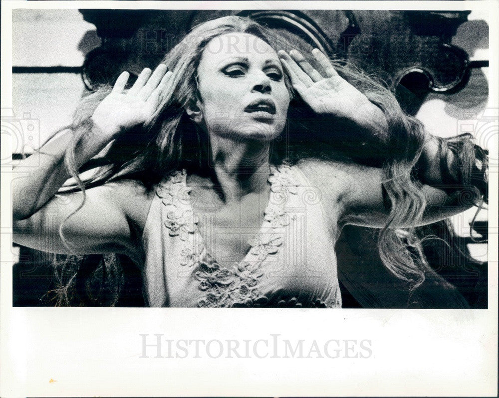 1983 Chicago, IL Lyric Opera Marilyn Zschau in Lady Macbeth Press Photo - Historic Images
