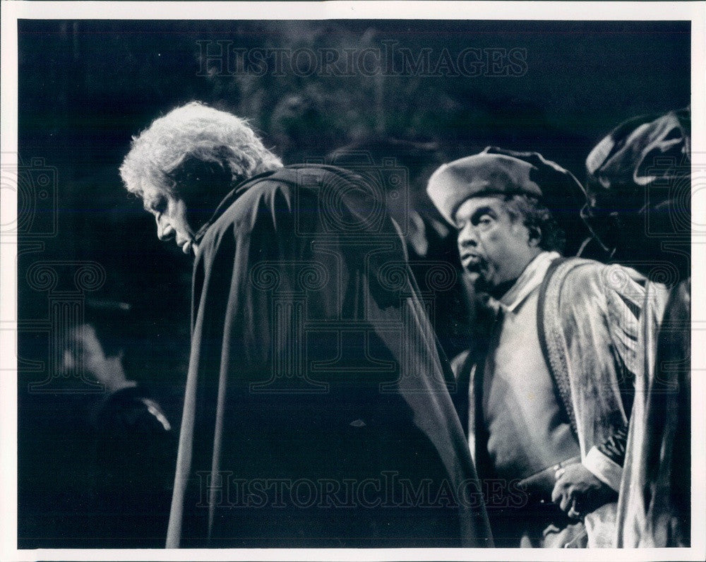 1990 Chicago, Illinois Lyric Opera Leo Nucci in Rigoletto Press Photo - Historic Images