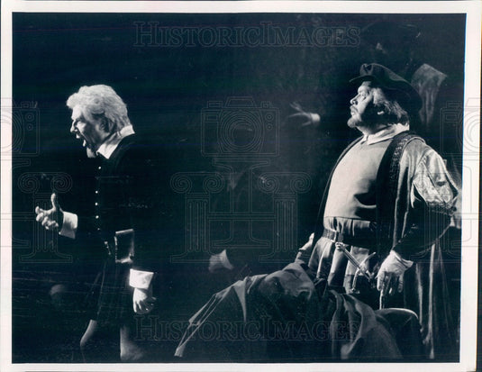 1990 Chicago, Illinois Lyric Opera Leo Nucci in Rigoletto Press Photo - Historic Images