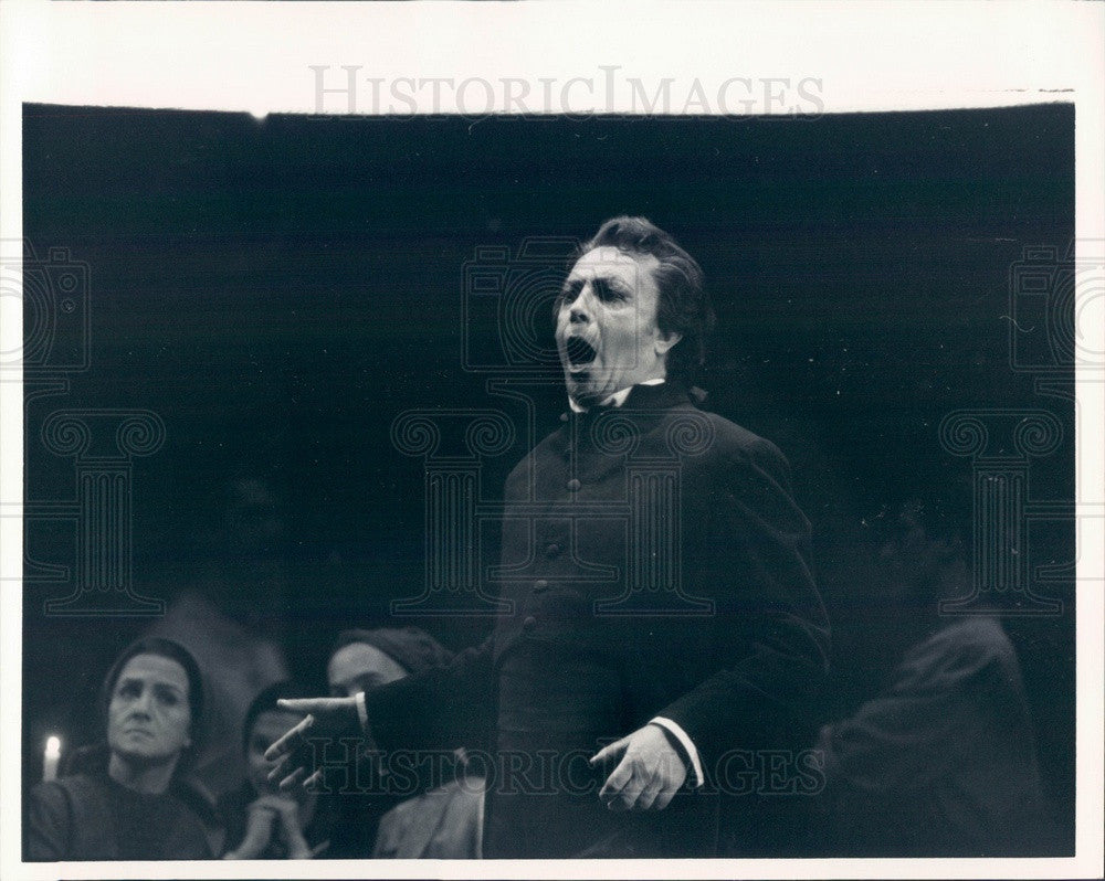 Undated Chicago, IL Lyric Opera Leo Nucci in La Forza del Destino Press Photo - Historic Images