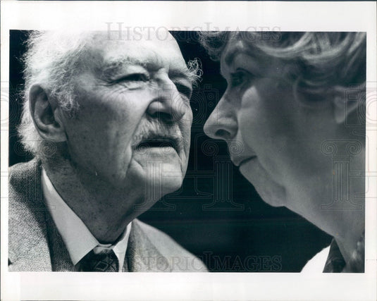 1977 Actors Georgia Heaslip & Will Hussung in The Gin Game Press Photo - Historic Images