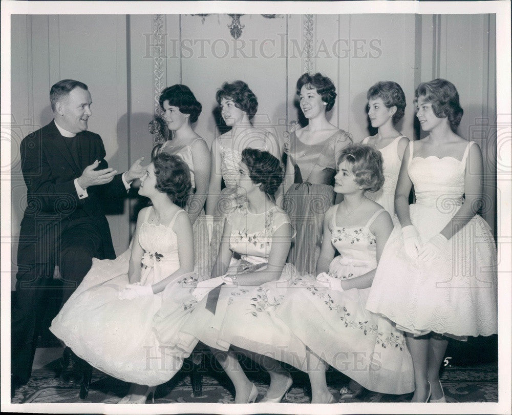 1960 Chicago, Illinois Festival of Leadership Banquet Court of Honor Press Photo - Historic Images