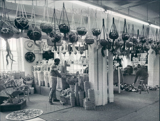 1976 Chicago, Illinois Fiesta Mart, Mexican Merchandise Trade Center Press Photo - Historic Images
