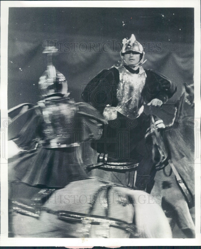 1966 Chicago, Illinois Festa Italiana Chivalric Battle Press Photo - Historic Images