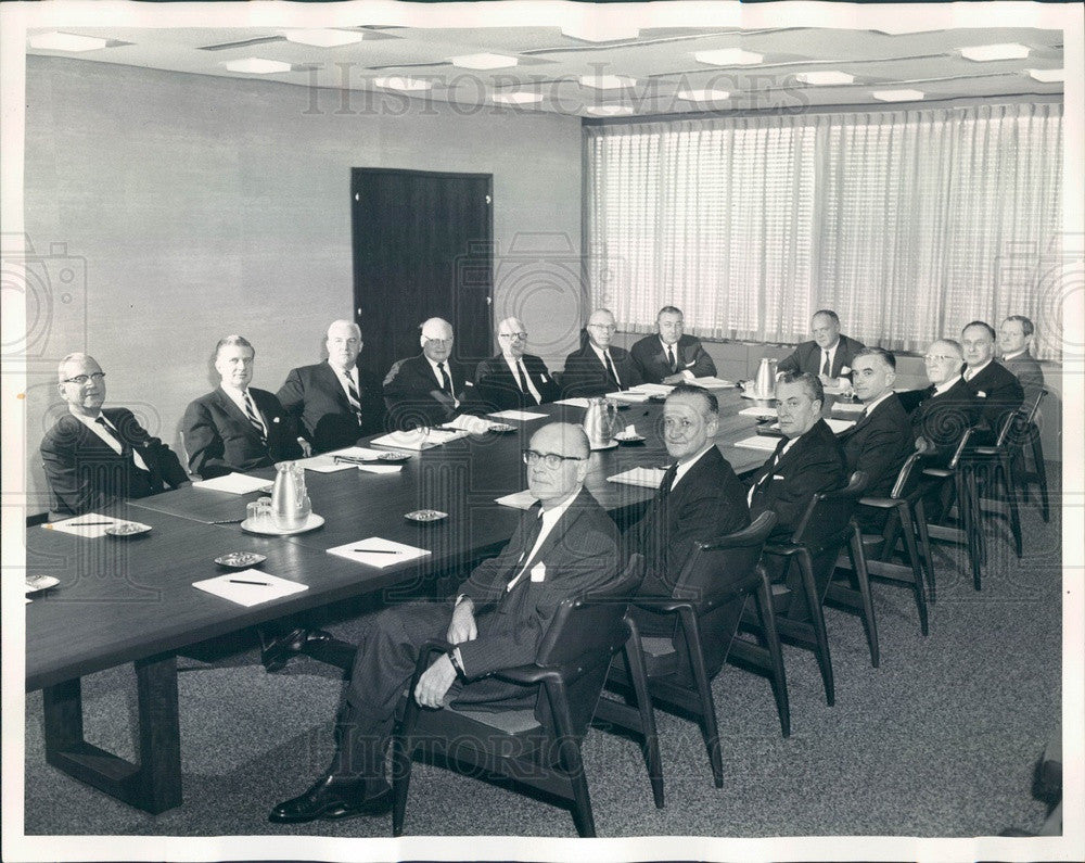 1964 Chicago, Illinois Field Enterprises, Inc Board of Directors Press Photo - Historic Images