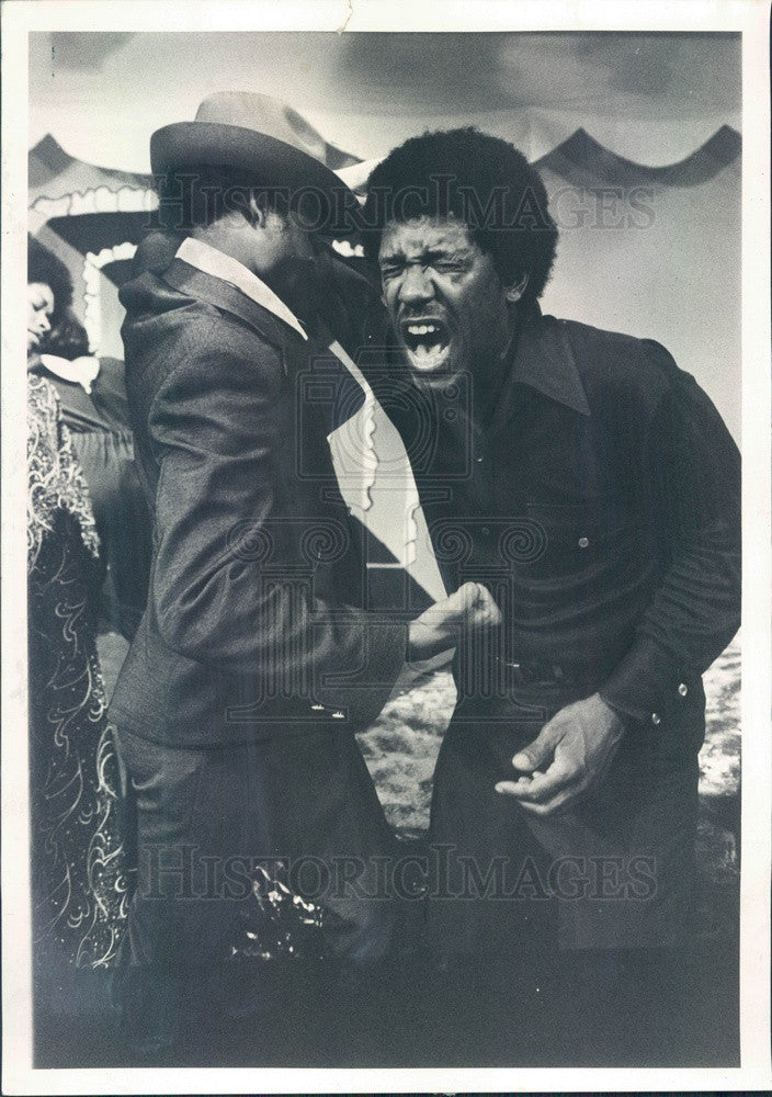 1974 Chicago, Illinois Actors Larry Jenkins & Norman Charles Press Photo - Historic Images