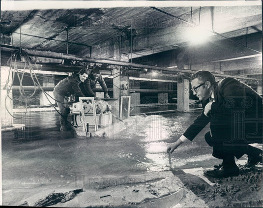 1970 Chicago, Illinois Park District Wave Making Machine Press Photo - Historic Images