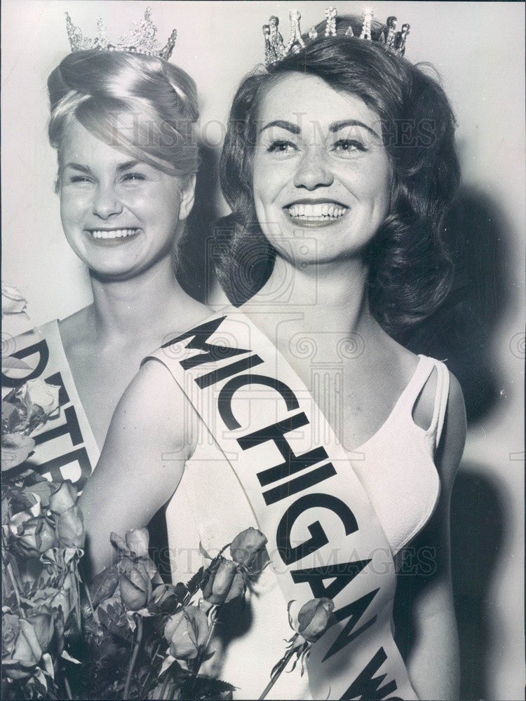 1965 Detroit, Michigan Miss Michigan World Sharon Magnuson Press Photo - Historic Images