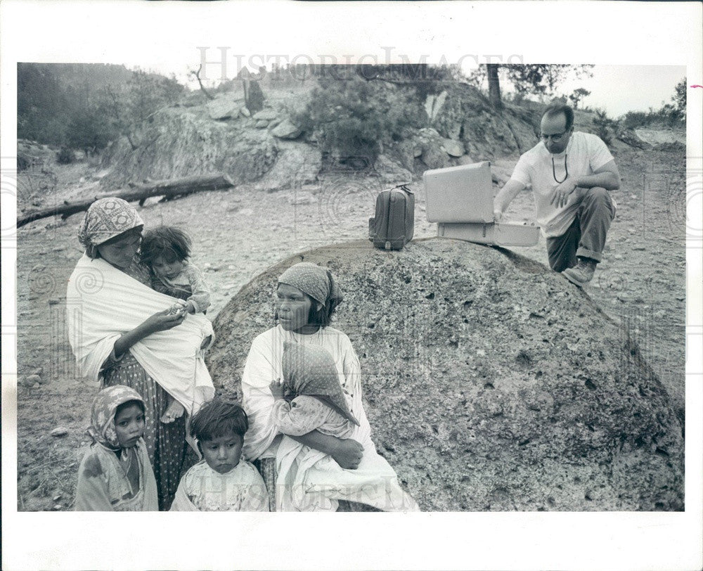 1965 Mexico, Tarahumara Indian Village & Osteopath Dr John Barkay Press Photo - Historic Images