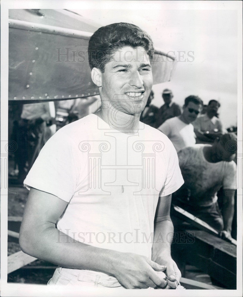 1949 Detroit, Michigan Motorboat Racer Gene Arena Press Photo - Historic Images