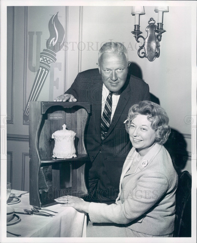 1967 Detroit, MI Torch Drive Chairmen Robert Semple Press Photo - Historic Images