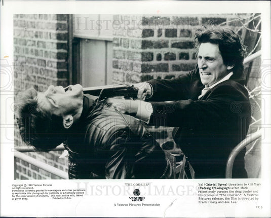 1988 Actors Gabriel Byrne & Padraig O'Loingsigh in The Courier Press Photo - Historic Images