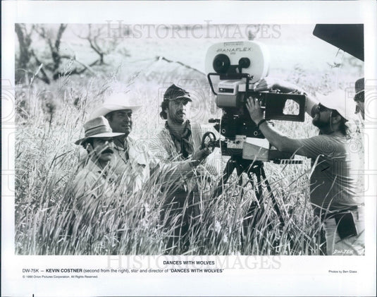 1990 Hollywood Actor/Singer Kevin Costner in Dances With Wolves Press Photo - Historic Images