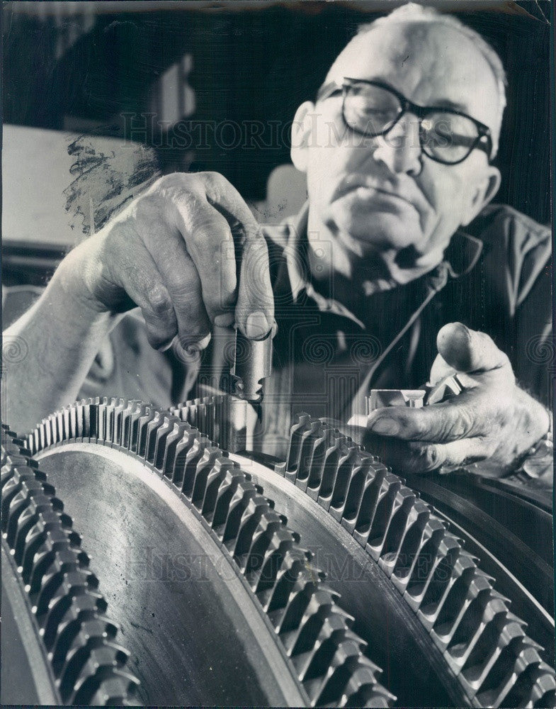 1967 Chicago, Illinois Worthington Corp Steam Turbine Assembly Press Photo - Historic Images