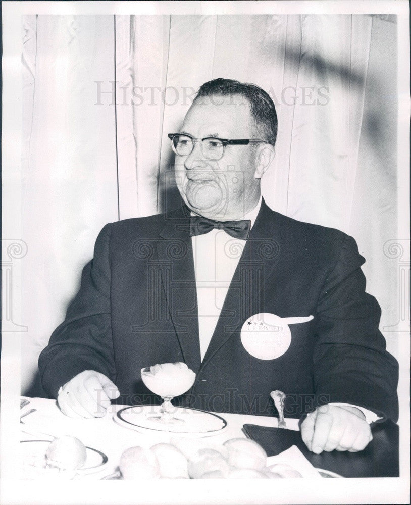 1962 Chicago Executives Assn President AG Akehurst, LH Prentiss VP Press Photo - Historic Images