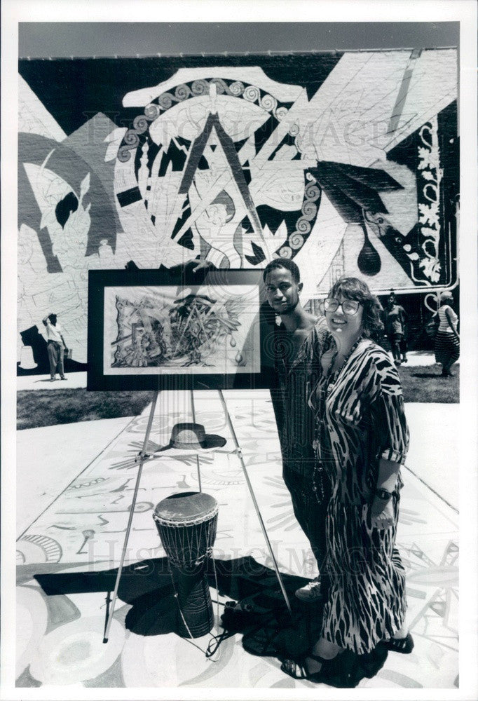 1992 Chicago Public Art Group Mural, Marcus Akiniana & Olivia Gude Press Photo - Historic Images