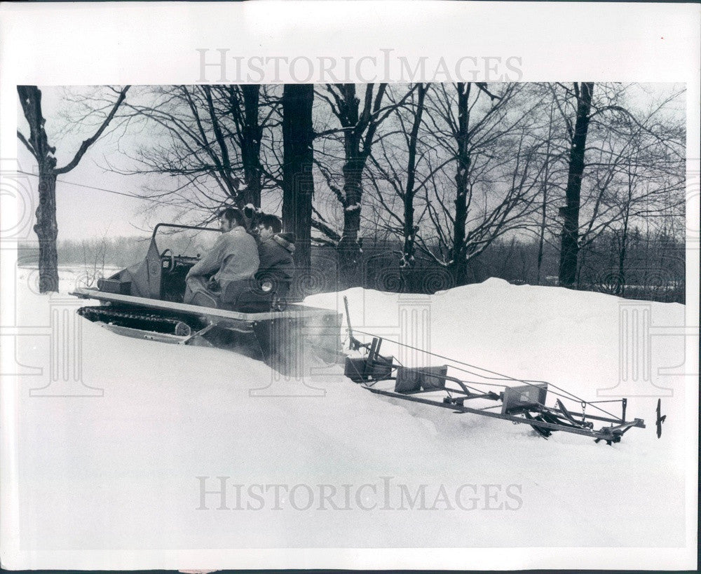 1979 Clarkston, Michigan Oaks Park Ski Slope Groomer Machine Press Photo - Historic Images