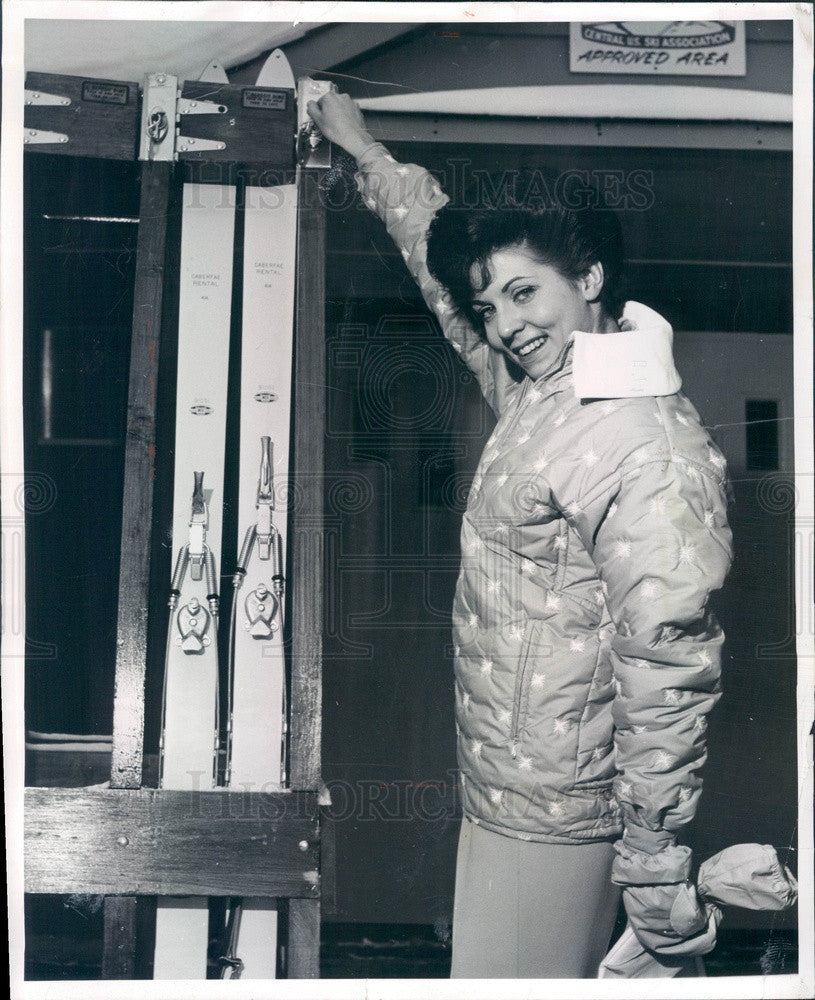 1962 Cadillac, MI Caberfae Ski Resort Rack Lock, Josette Freeman Press Photo - Historic Images