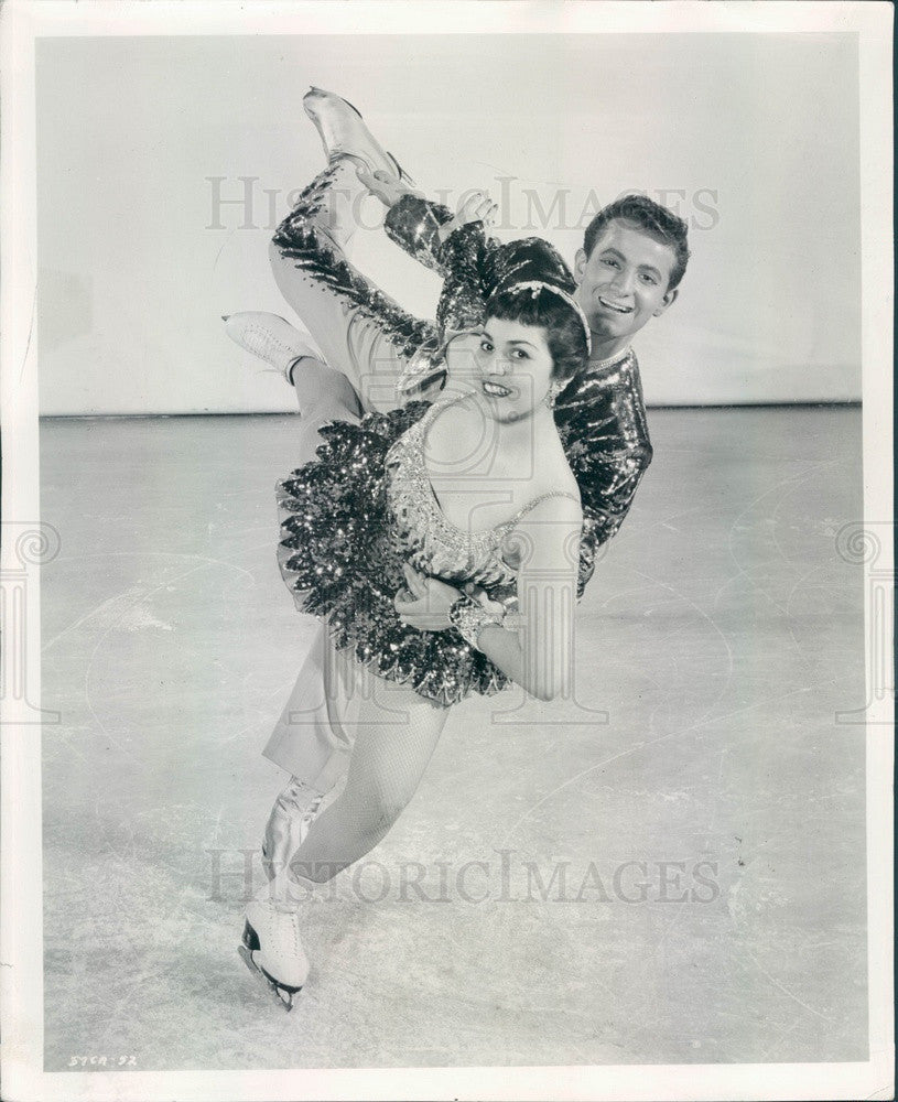 1957 Ice Capades Skaters Ronnie Robertson &amp; Chado Press Photo - Historic Images